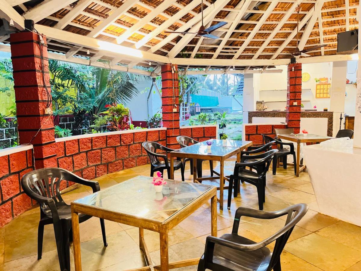 Red Sea Beach Resort Anjuna Exterior foto